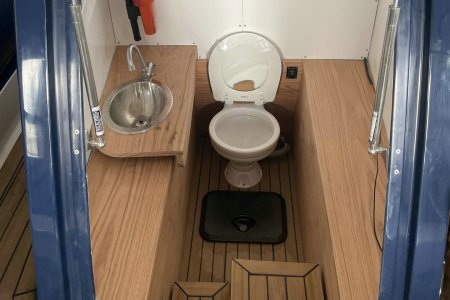 NAVISOUL 930 cabin toilet 01_副本